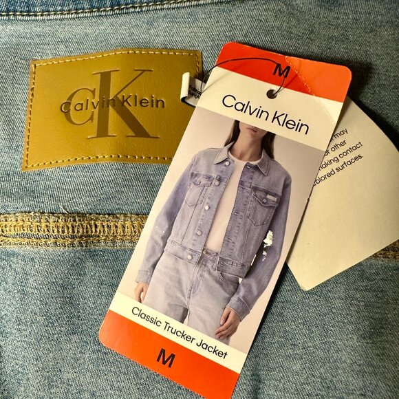Calvin Klein Women's Classic Trucker Denim Jacket Size M Medium Blue Stretch NEW - Picture 11 of 15